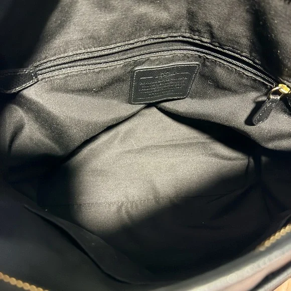 Coach Black Leather Tote Bag with shoulder strap - Picture 11 of 13